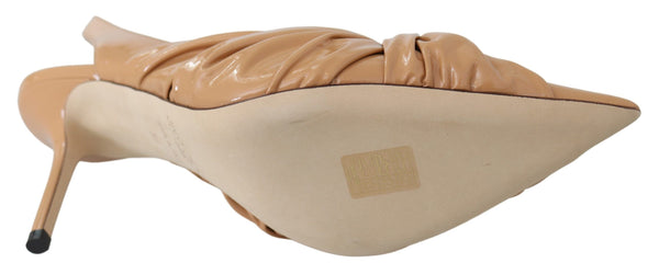 Elegante spitz zulaufende Lederpumps