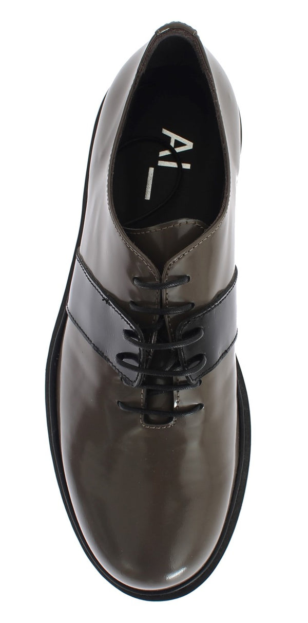Graue Braune Leder Schnürschuhe