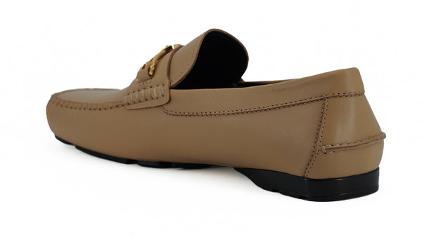 Exquisite Medusa Loafers aus goldfarbenem Leder