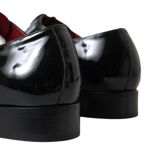 Schwarze Lackleder-Schuhe