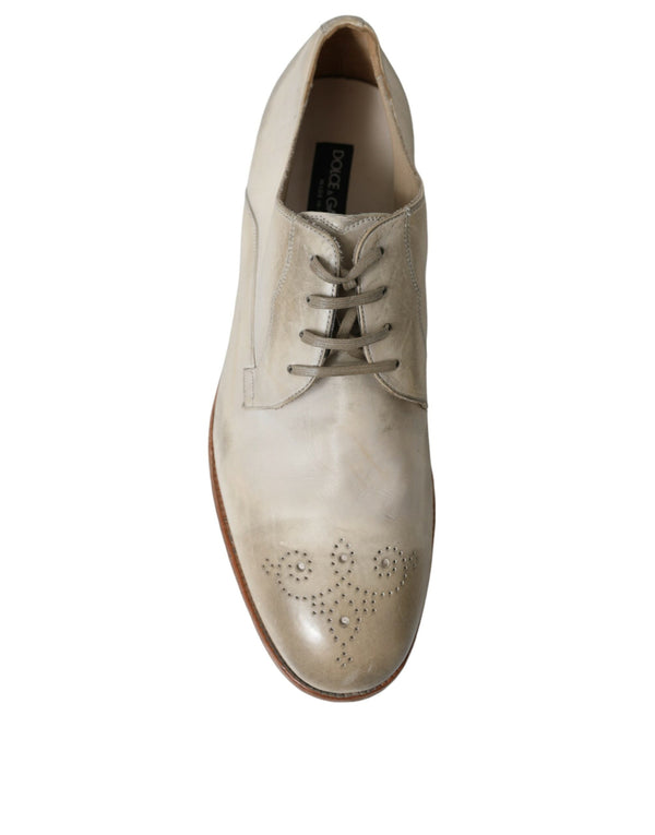 Weiße Derby-Schuhe aus Leder im Used-Look