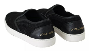 Flache Slip-On-Sneakers aus schwarzem Spitzenleder mit Logo