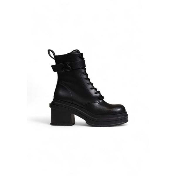 Schwarzer Polyester-Stiefel