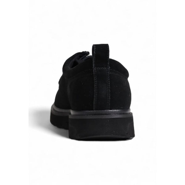 Schwarze Wildleder Oxfords und Derby