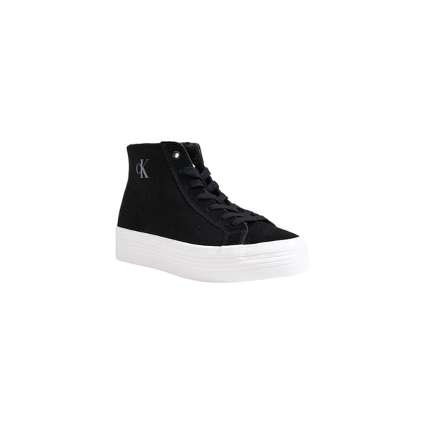 Schwarzer Wildleder Sneaker