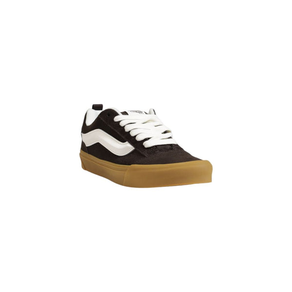 Braune Wildleder-Sneaker mit niedrigem Schaft