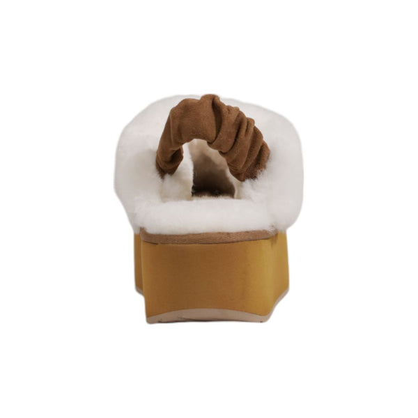 Beige Wildleder-Plateau-Pumps