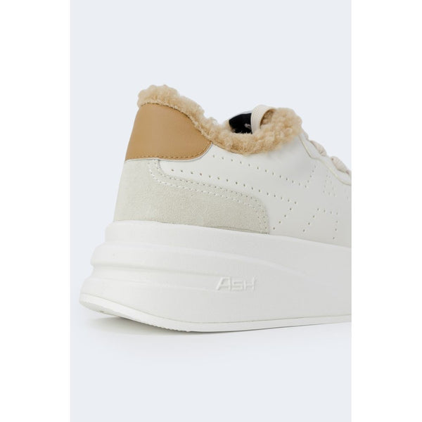 Beigefarbene Leder-Sneaker mit dicker Sohle