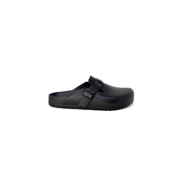Schwarze Kunststoff-Clogs