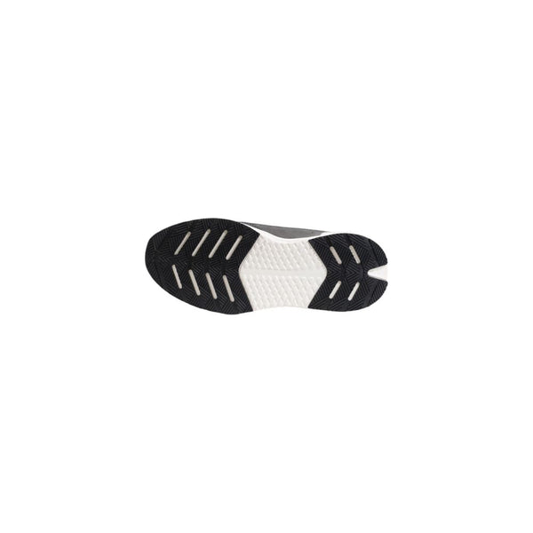 Graue Stoff-Sneaker mit dicker Sohle