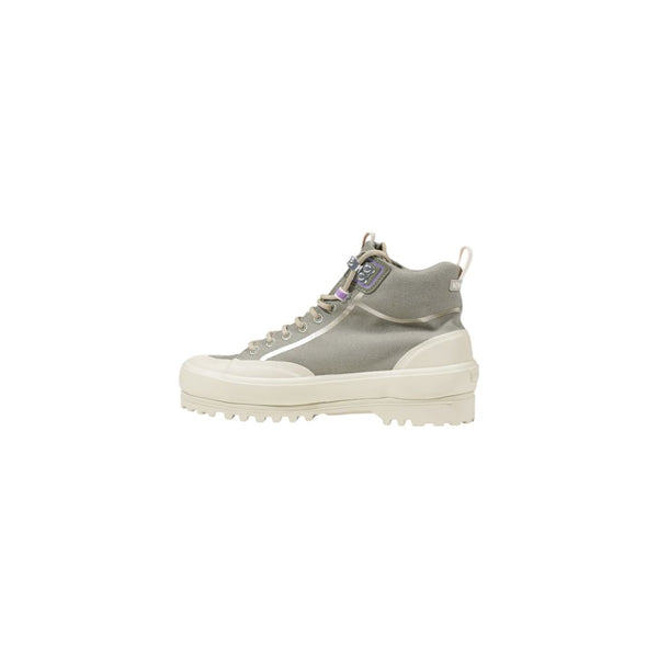 Sneaker aus grünem Stoff