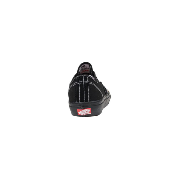 Schwarze Wildleder-Sneaker