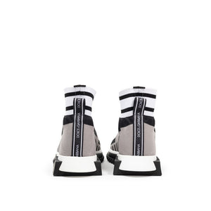 Schwarzer Stoffsneaker