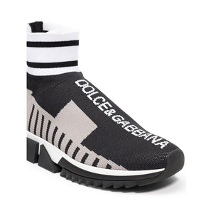 Schwarzer Stoffsneaker