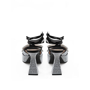 Schicke schwarze Leder-Plateaus für gehobenen Stil