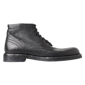 Schwarze Leder-Schnürstiefel