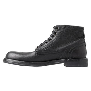 Schwarze Leder-Schnürstiefel