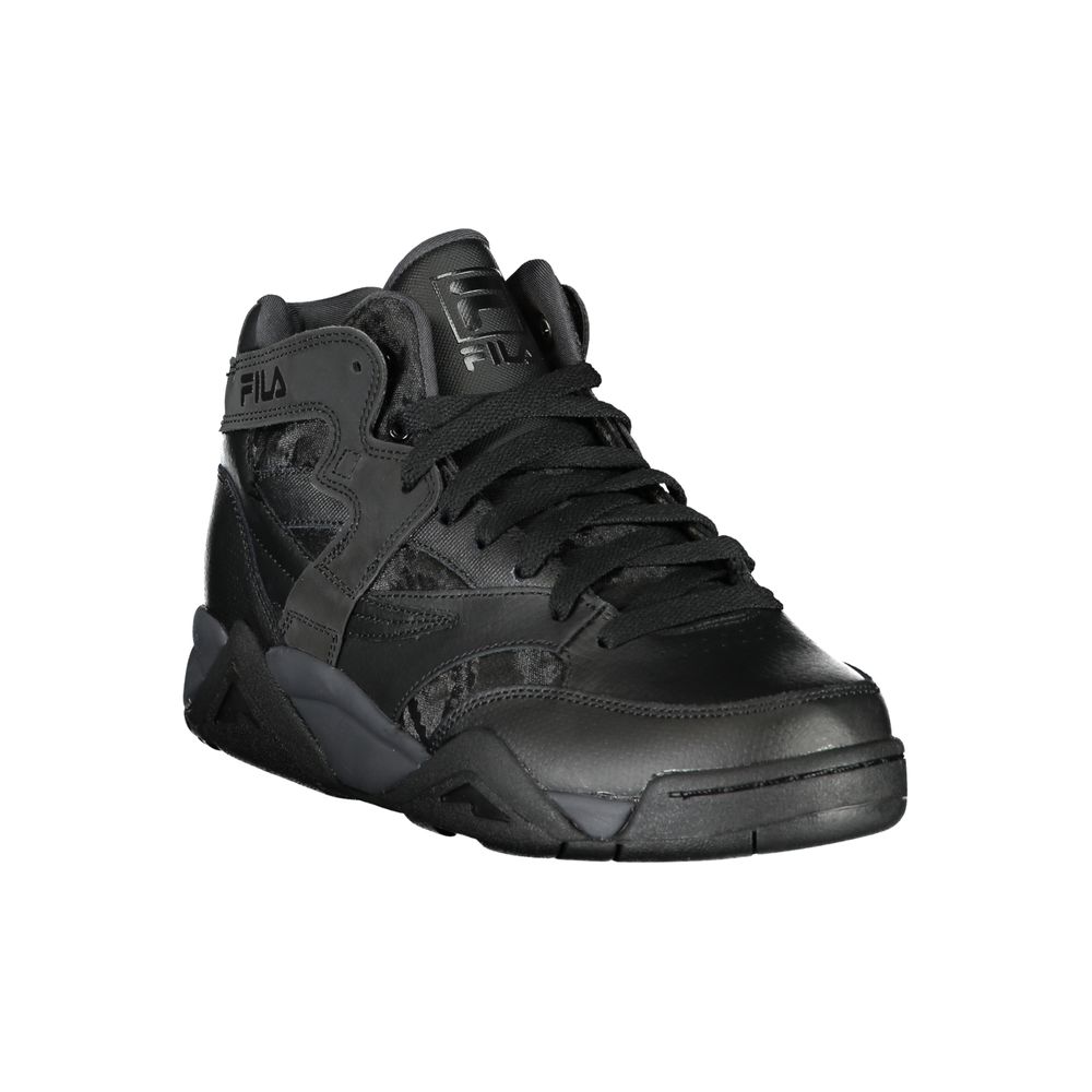 Sportliche High-Top-Sneakers mit kontrastierenden Details