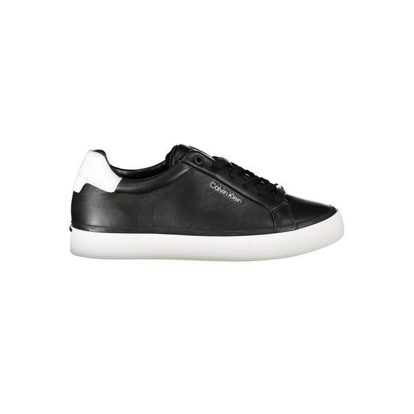 Schicke Schnürsenkel-Sportschuhe mit kontrastierenden Details