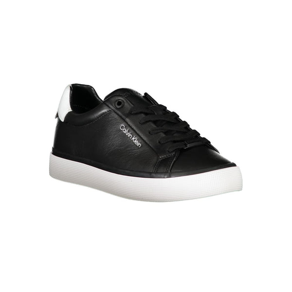 Schicke Schnürsenkel-Sportschuhe mit kontrastierenden Details