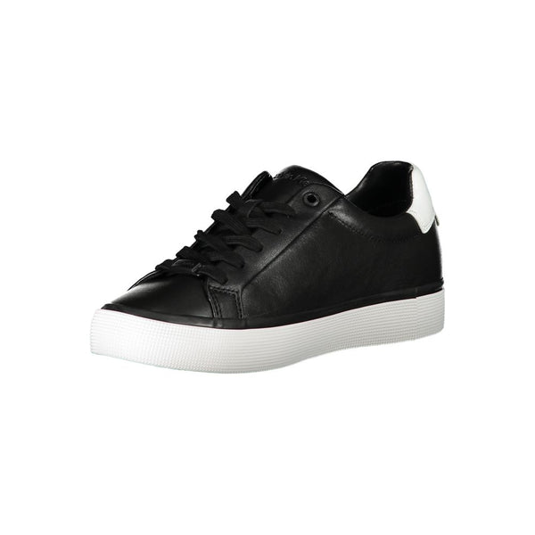 Schicke Schnürsenkel-Sportschuhe mit kontrastierenden Details