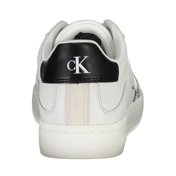 Sneaker aus weißem Polyester