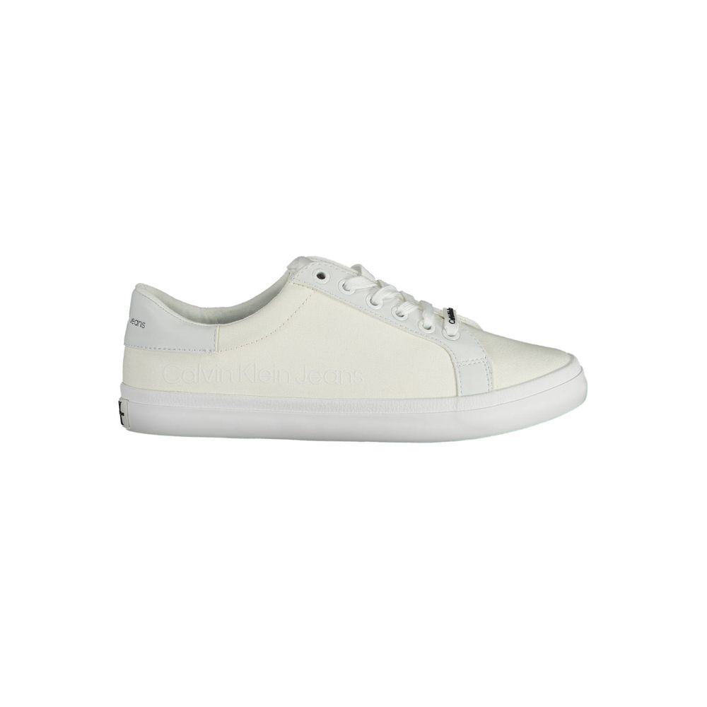 Sneaker aus weißer Baumwolle