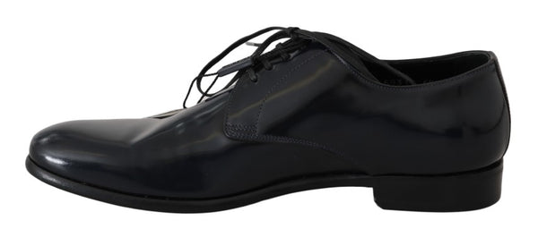 Polierte Derby-Schuhe aus blauem Leder