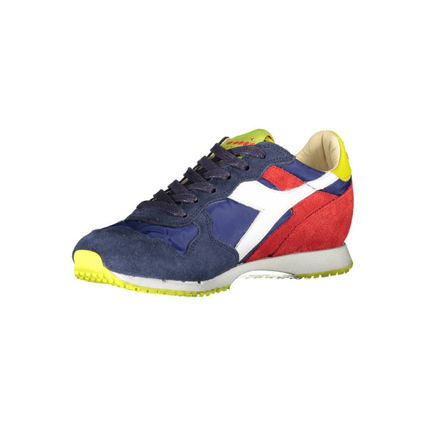 Sneaker aus blauem Stoff