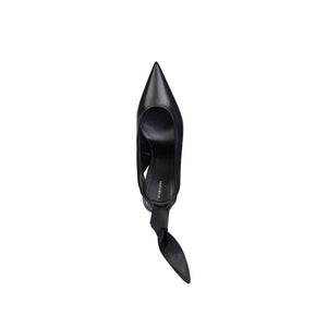 Schwarze Pumps aus Kalbsleder mit hohem Absatz
