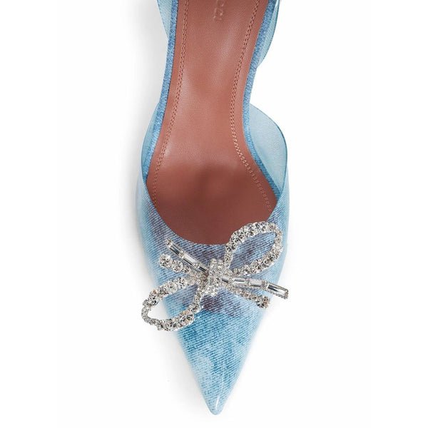 Blaue Plexiglas-Pumps mit Pfennigabsatz