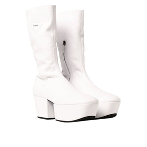 Weiße Polyethylen-Stiefel