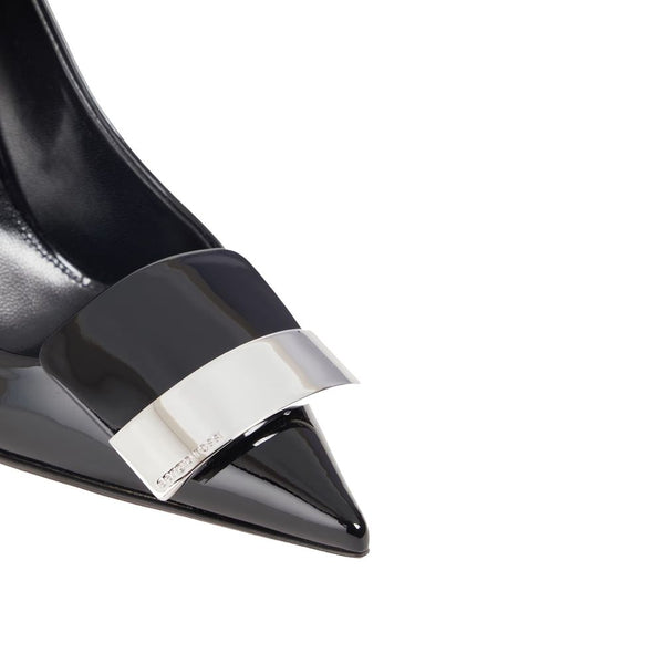 Schwarze Pumps aus Kalbsleder mit hohem Absatz