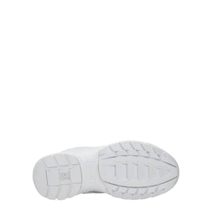 Weiße klobige Turnschuhe aus Polyethylen