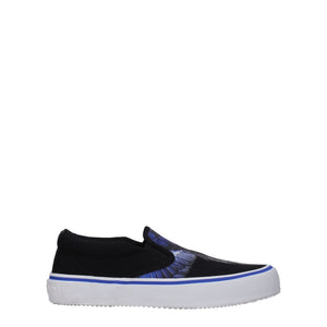 Slipper aus schwarzem Stoff