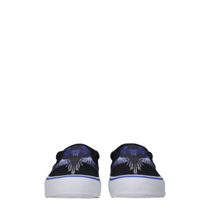 Slipper aus schwarzem Stoff