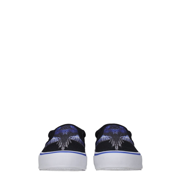 Slipper aus schwarzem Stoff