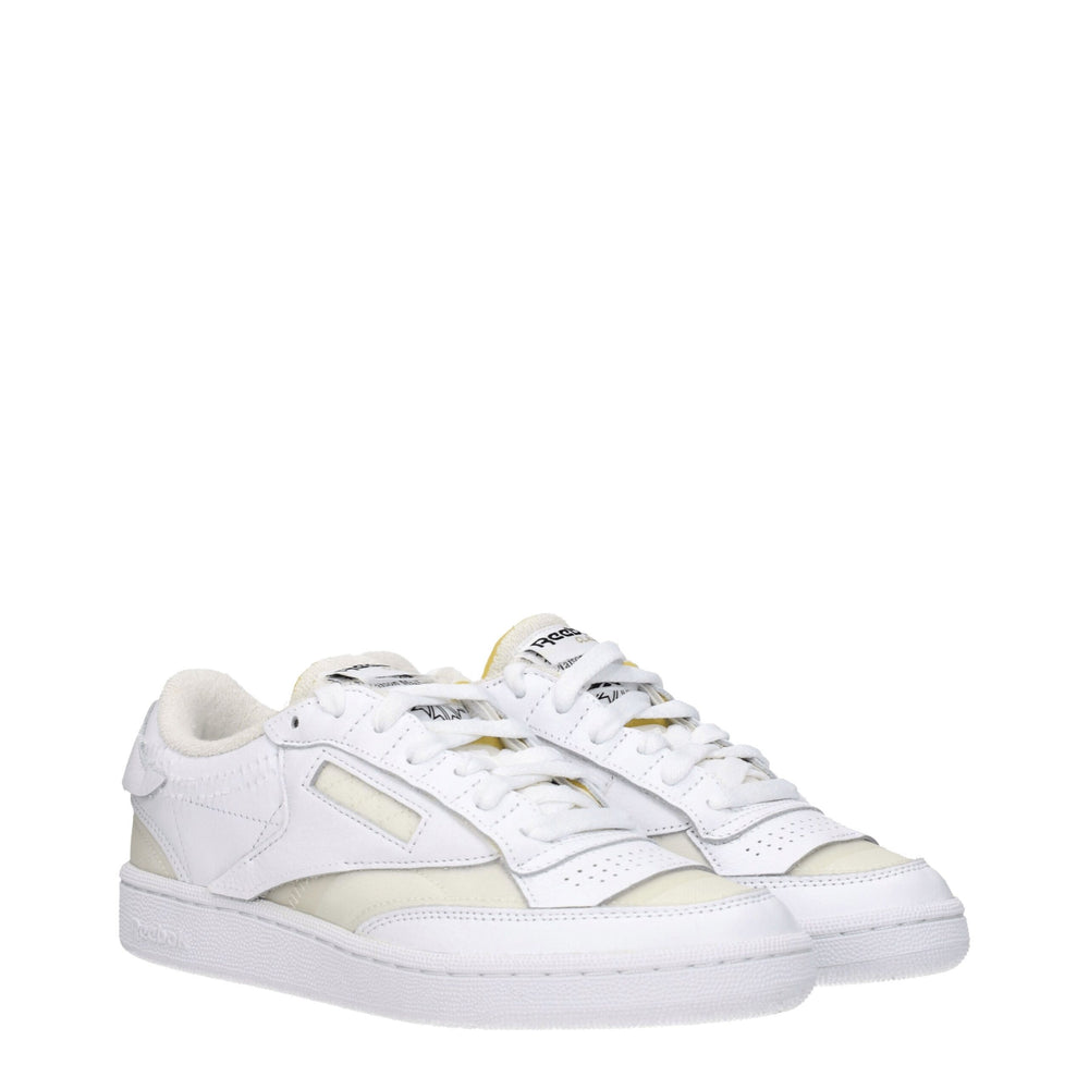 Weiße Stoff-Sneaker mit niedrigem Schaft