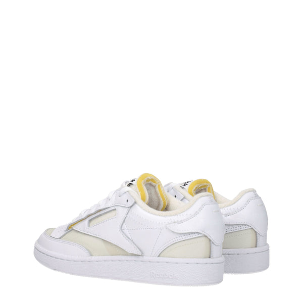 Weiße Stoff-Sneaker mit niedrigem Schaft