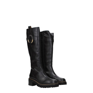 Schwarzes Leder Over The Knee
