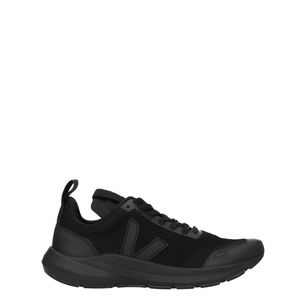 Schwarzer Stoff Sportliche Turnschuhe