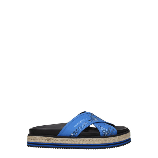 Blaue Stoff-Pantoffeln