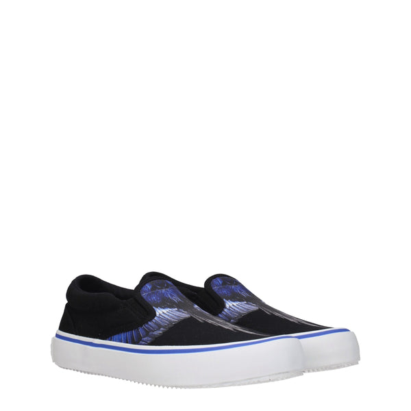 Slipper aus schwarzem Stoff