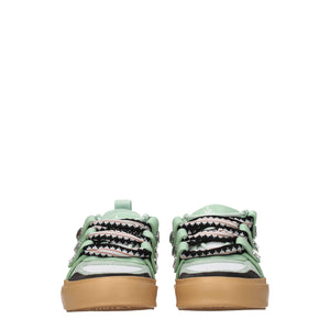 Grüne Leder-Sneaker mit niedrigem Schaft