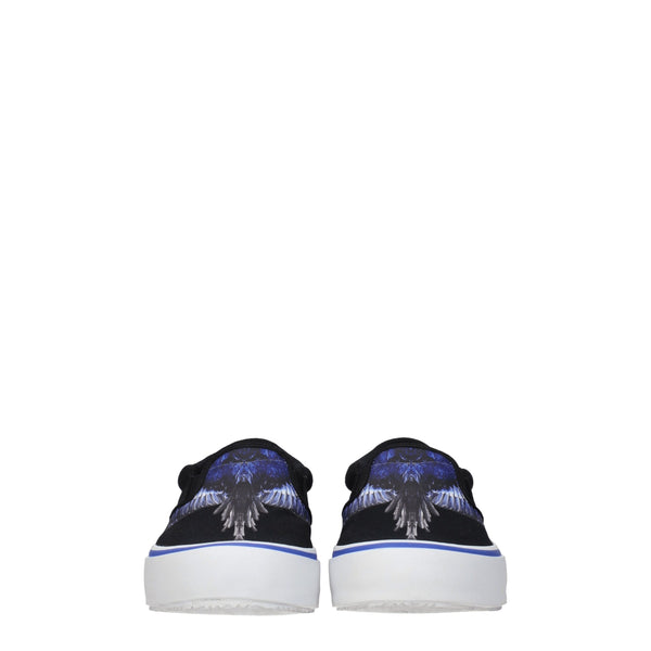 Slipper aus schwarzem Stoff