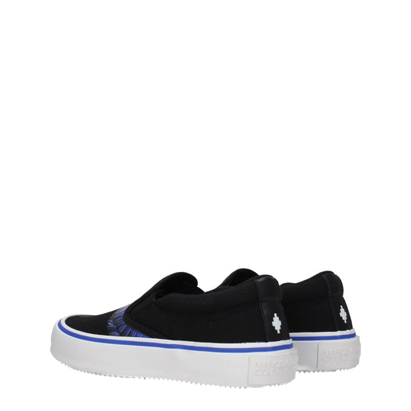 Slipper aus schwarzem Stoff