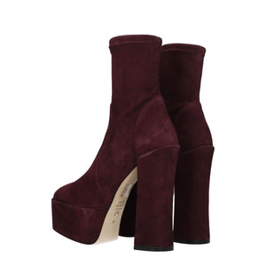 Lila Lederstiefeletten