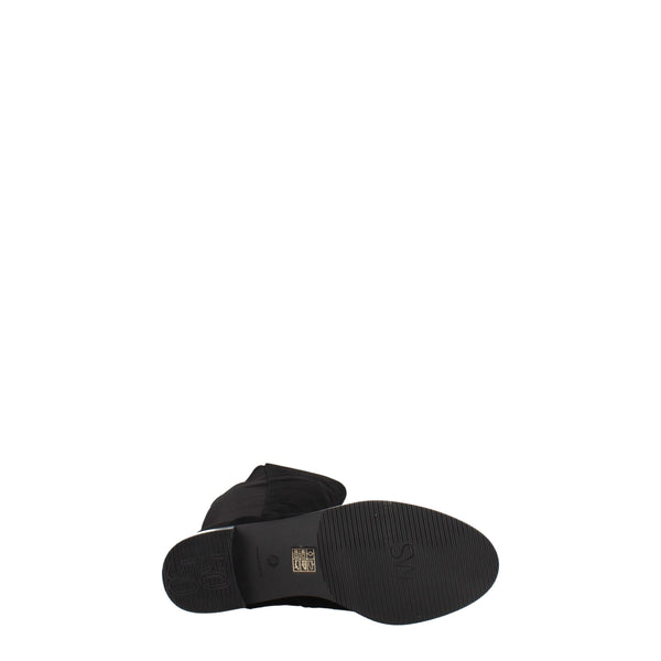 Schwarzes Leder Over The Knee