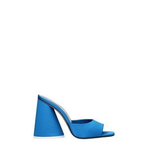 Hellblaue Satin-Plateausandalen