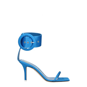 Hellblaue Satin-Stilettosandalen